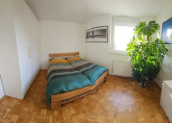 Апартаменты Green Deluxe Apartment