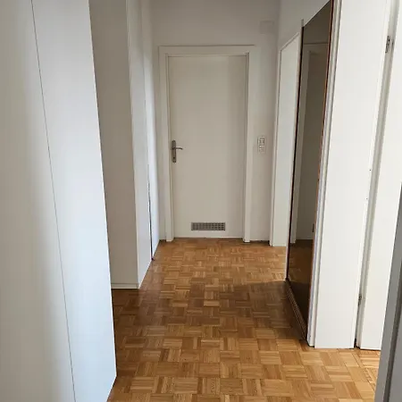 Green Deluxe Apartment Apartment